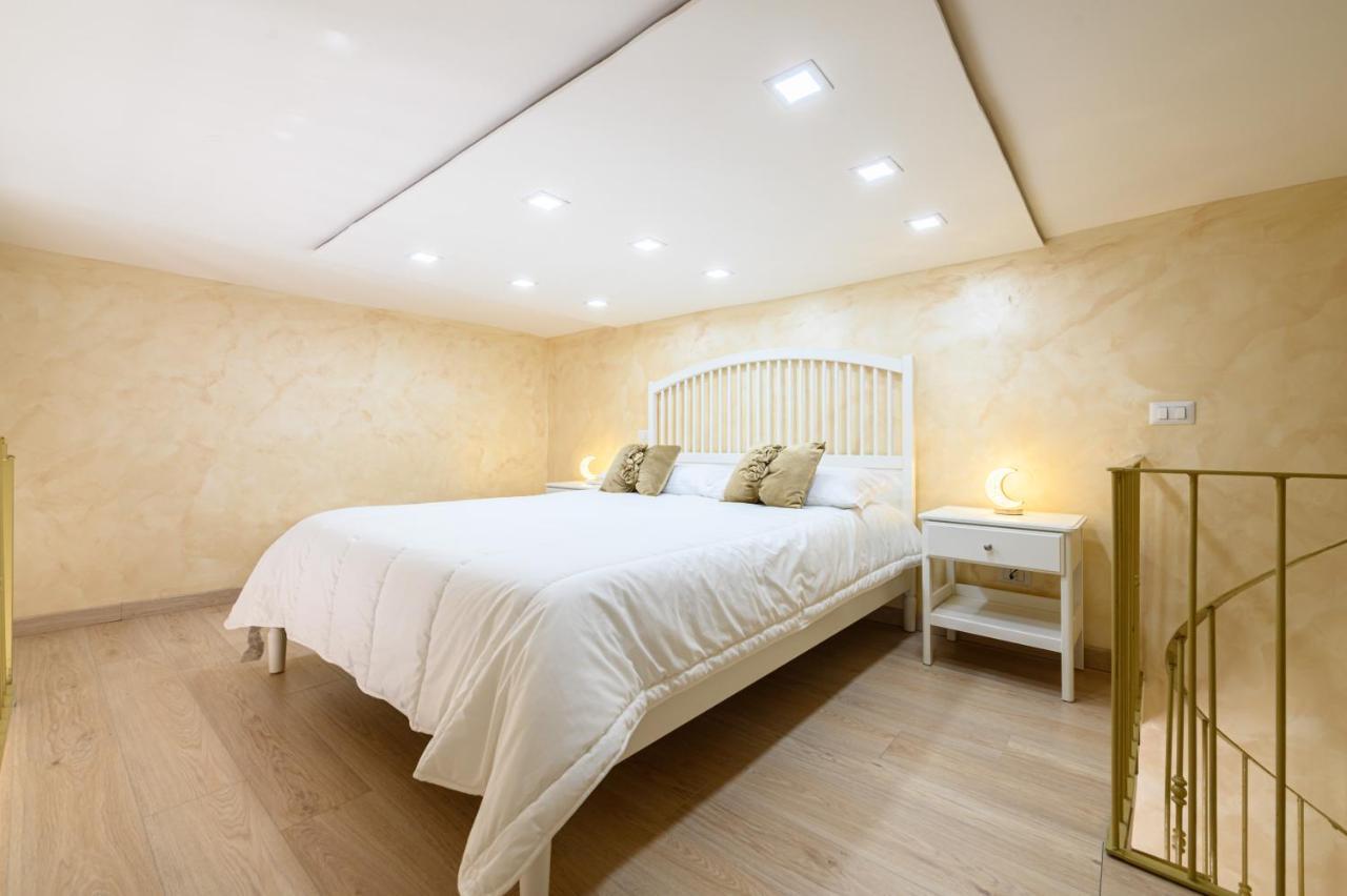La Magnifica Napoli Apartments Gold House Екстериор снимка