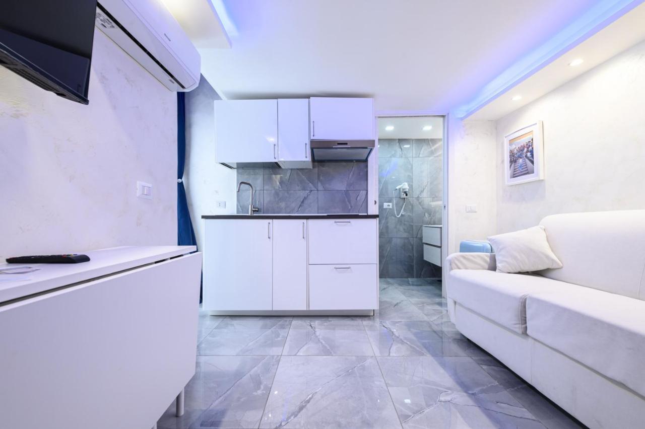La Magnifica Napoli Apartments Gold House Екстериор снимка